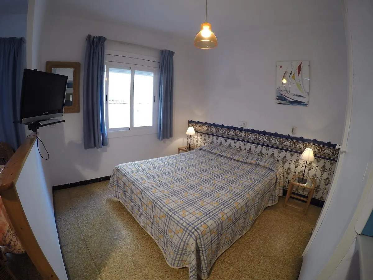 Apartamentos Montserrat Sitges 0*,